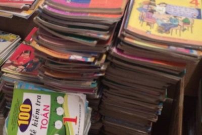 Cô giáo vùng cao: Xóa sách giáo khoa cũ nát cho học sinh qua facebook